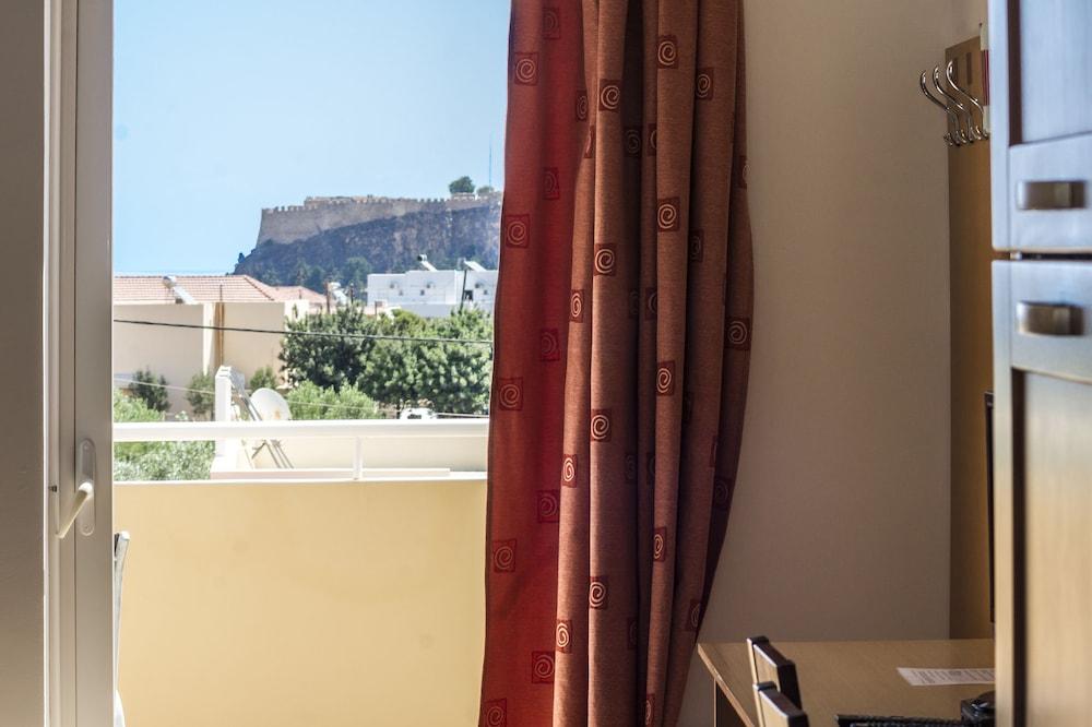 Aparthotel Lindos Blue Sky Zewnętrze zdjęcie